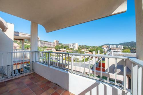 Apartamentos Apt With Pool 10 Min From The Beach