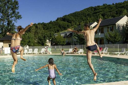 Apartamento T3 Duplex, Piscines Chauff�es Et Tourisme Vert