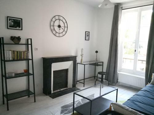 Hostal Maison Courbarien