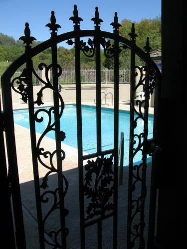 Hotel Country Inn Sonora