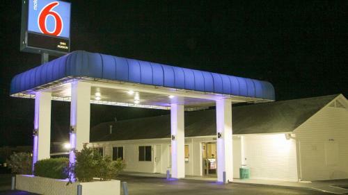Motel 6 Fayetteville