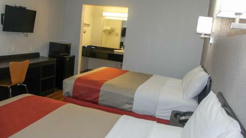 Motel 6 Fayetteville