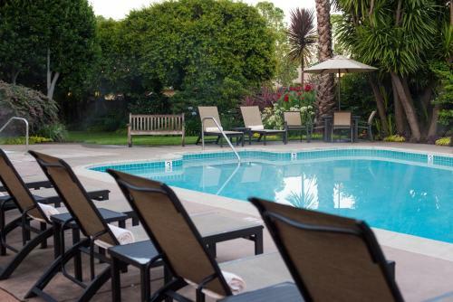 Motel El Pueblo Inn