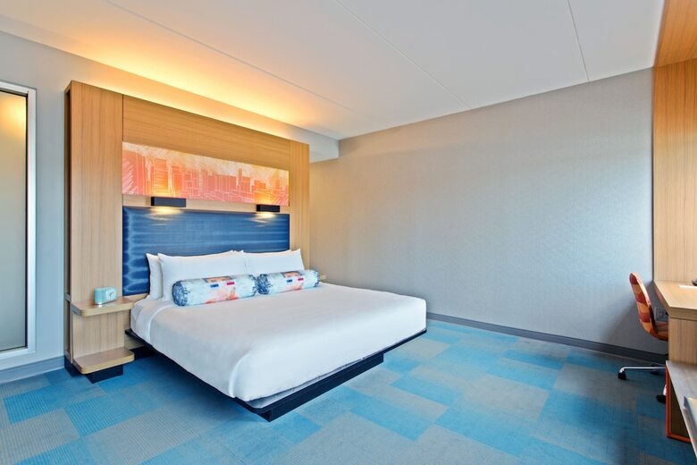 Hotel Aloft Birmingham Soho Square
