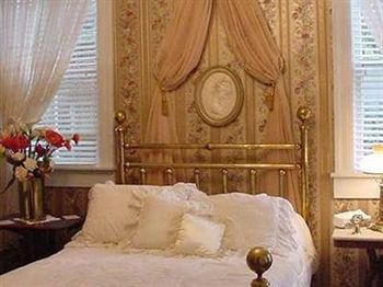 Cobb Lane Bed And Breakfast