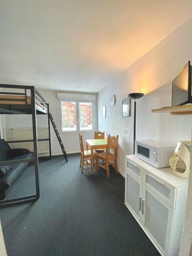 Apartamento Red & Green Studio
