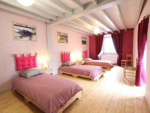 G�te Saint-germain-laprade, 4 Pi�ces, 8 Personnes - Fr-1-582-73