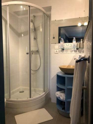 Ch�teau De La Preuille Bed & Breakfast