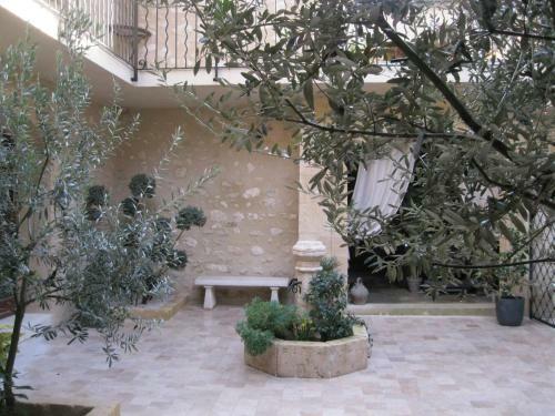 Hostal Chambre Maison En Pierre Jacuzzi