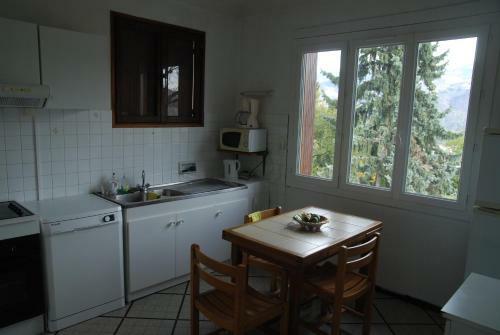 Spacious Home At The Heart Of Saint Ismier