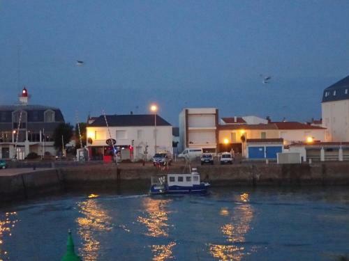Bed & Breakfast Chambre Dans La Pin�de