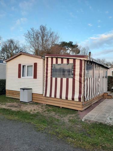 Mobil Home Sur Camping