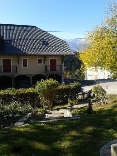 Apartamentos Les Clarines