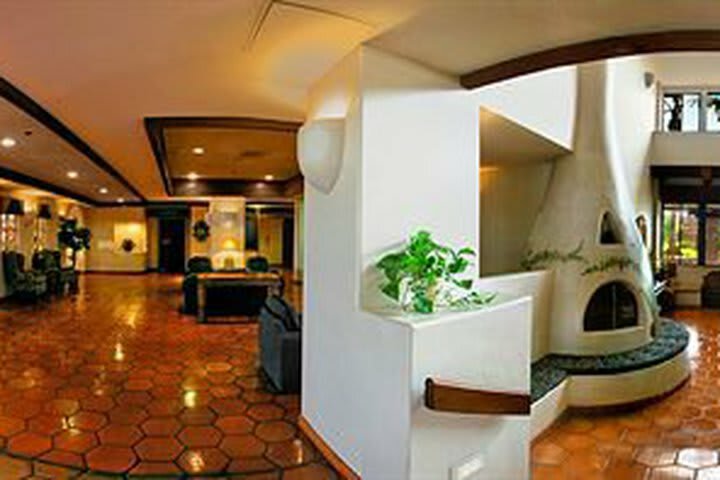 Hotel Four Points By Sheraton Phoenix South Mountain