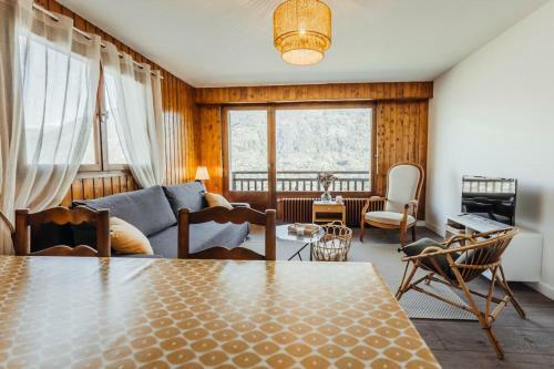 Furnished Apartment In A Quiet Area With A Balcony & Panoramic Views