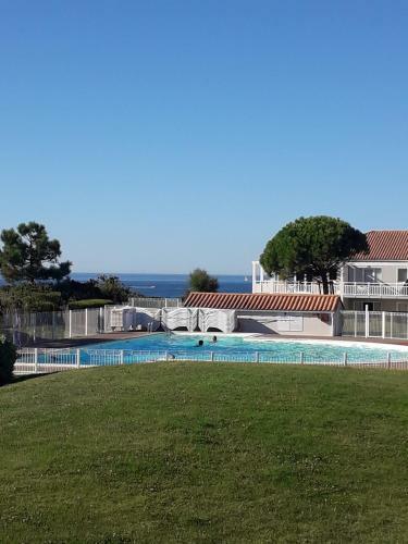 Apartamento T2 R�sidence Avec Piscine Chauff�e de Mai � Sept