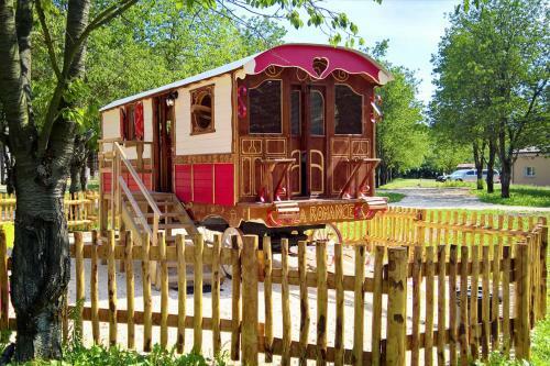 Hostal Roulottes Au Pied Du Vercors