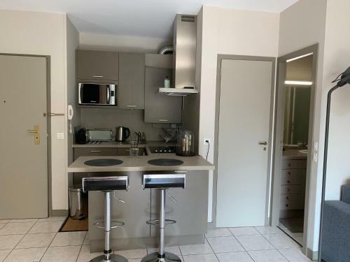 Apartamento Studio 50 M de La Plage Et Thalasso, Terrasse, Parking Priv�