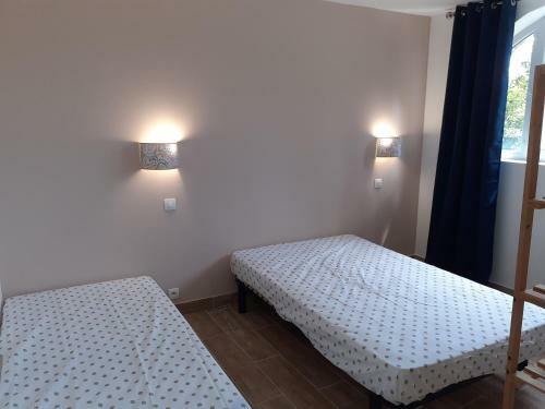 G�te Gard 4-5 Personnes Piscine