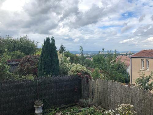 Apartamento Calme, R�nov� Et Proche Du Centre Ville