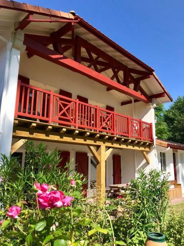 Hostal Chambres D'h�tes La T�ouleyre