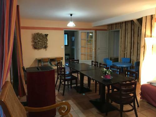 Hostal Chambres D'h�tes La T�ouleyre