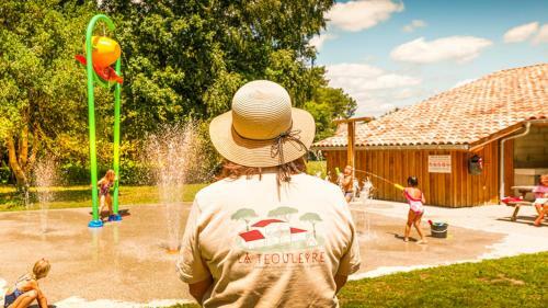 Hostal Chambres D'h�tes La T�ouleyre