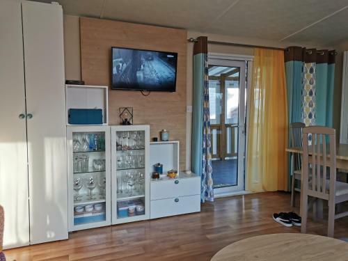 Mobilhome Gd Luxe Bois Masson 3ch 2sdb 4 Funpass Offerts (2a 2e)