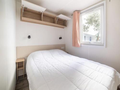 Inviting Holiday Home In Saint-jean-de-monts With Terrace