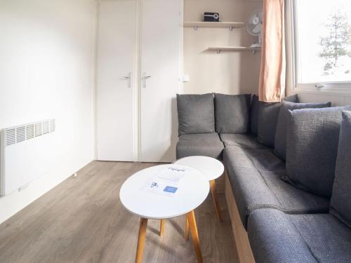 Inviting Holiday Home In Saint-jean-de-monts With Terrace