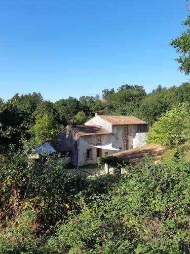 Hostal Grand G�te Dans Son �crin De Nature