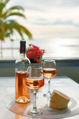Sea View Luxury Apartment