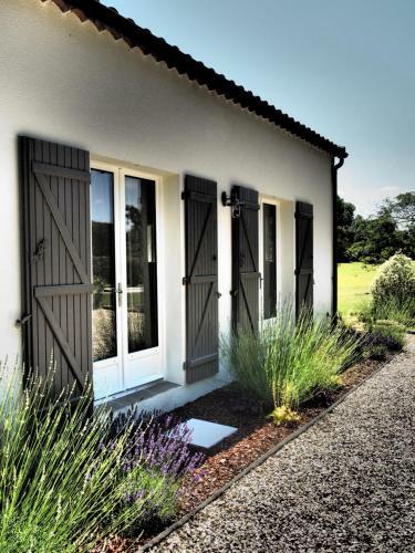 La Villa A Chateau Franc-daut Sleeps 6