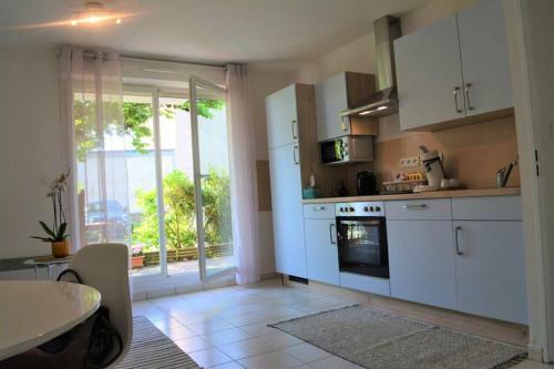 Apartamento Spacious Flat Garden&parking 5min Basel Tram Bus Airport