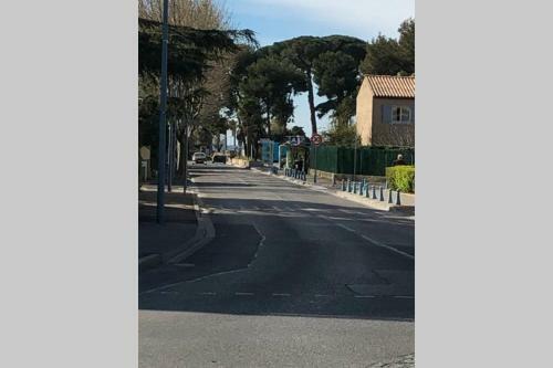 Apartamento T2 Tr�s Agr�able Avec Parking Proche De La Plage