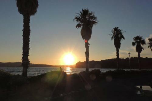 Apartamento T2 Tr�s Agr�able Avec Parking Proche de La Plage