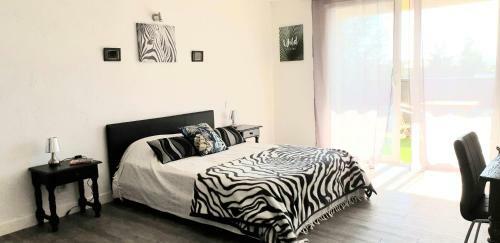 Clos Du Grand Ch�ne - La Villa -