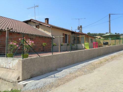 G�te Saint-marcel-d'urf�, 4 Pi�ces, 5 Personnes - Fr-1-496-235