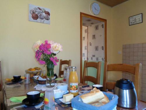 G�te Saint-marcel-d'urf�, 4 Pi�ces, 5 Personnes - Fr-1-496-235