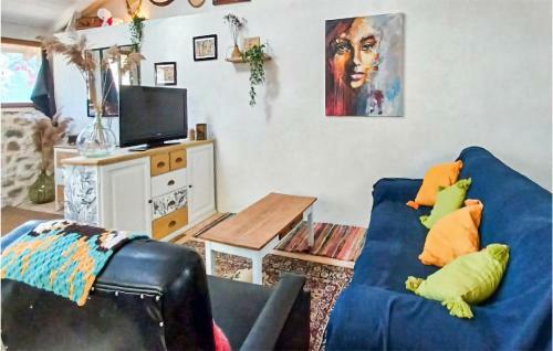 Beautiful Home In Saint-martin-de-valama With
