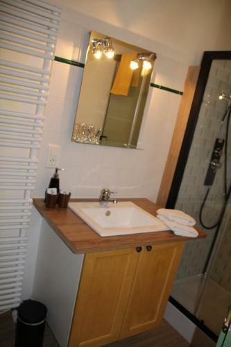 Hostal Domaine Du Bouysset