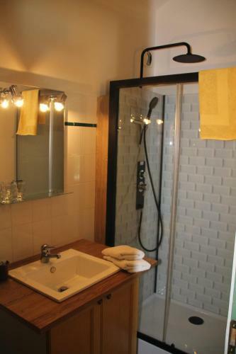 Hostal Domaine Du Bouysset