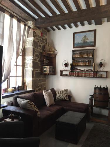 Apartamentos Le 1684