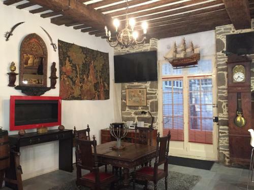 Apartamentos Le 1684