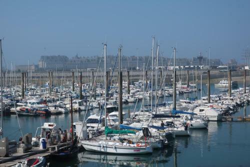 Apartamento Bas Sablons Grand T2 Balcon Parking