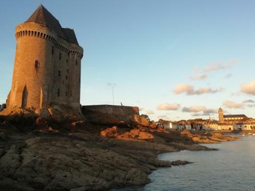 Maison De P�cheur, 160 M�tres De La Plage Du Sillon
