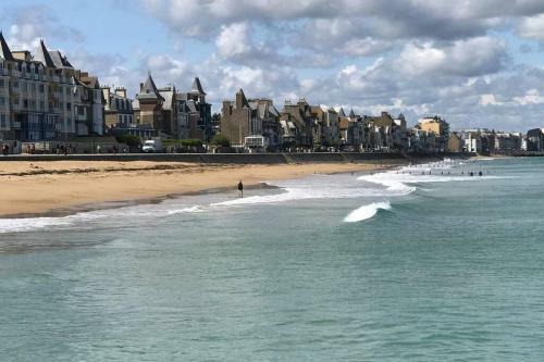 Apartamento Ideal-� 1 Mn Plage/sillon -jardin Priv�- 1/6 Pers