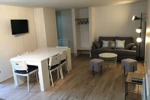 Apartamento Ideal-� 1 Mn Plage/sillon -jardin Priv�- 1/6 Pers