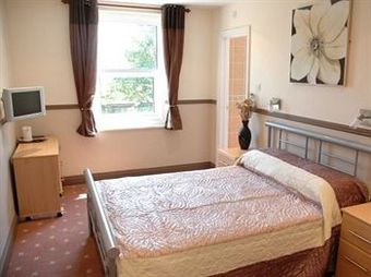 Hostal Hussar Inn