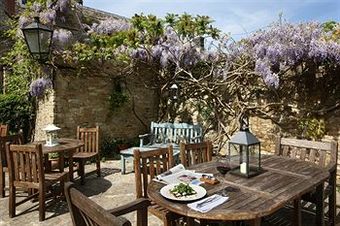 Bed & Breakfast Burford House